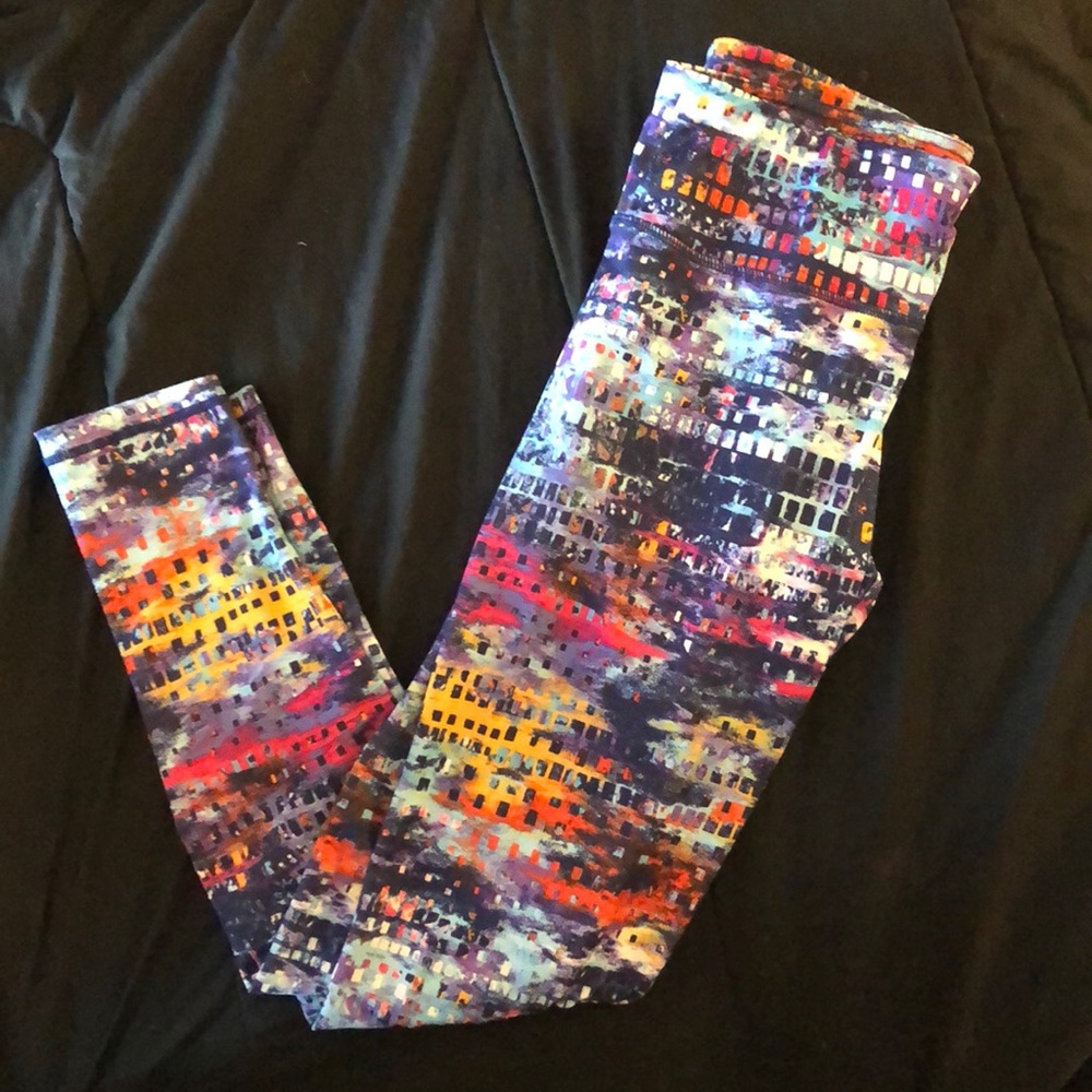Almost Famous active leggings